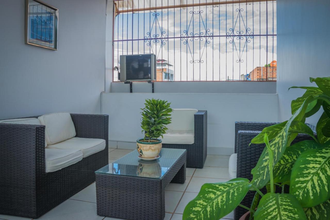 Hostal "Centrika" Tarapoto Esterno foto