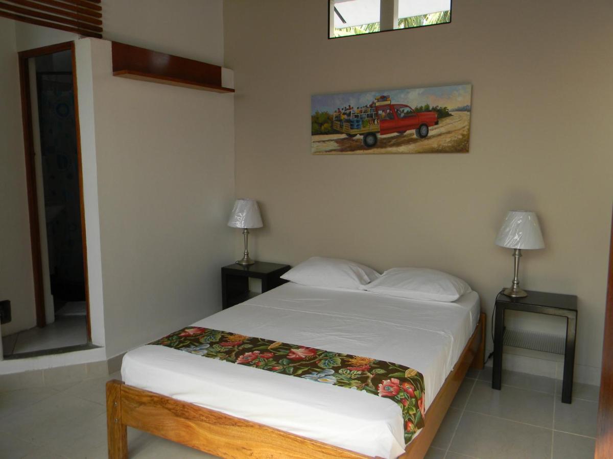 Hostal "Centrika" Tarapoto Esterno foto